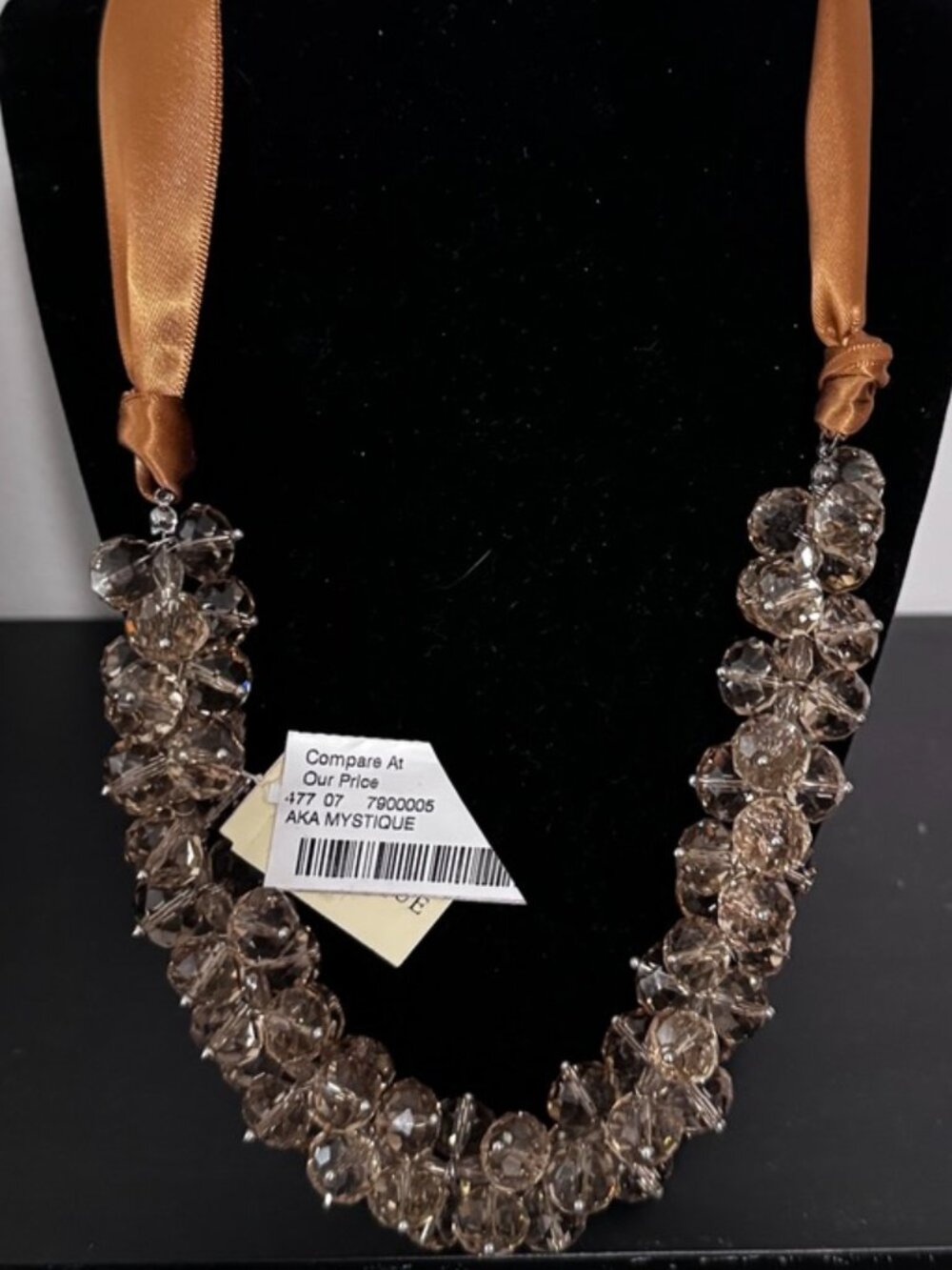 AKA MYSTIQUE Citrine Tone Statement Necklace - NWT - Picture 2 of 5